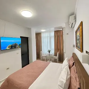 Hotel Centrum, Tirana