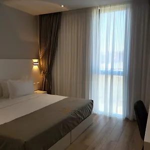 4* Hotel Metro Terminal